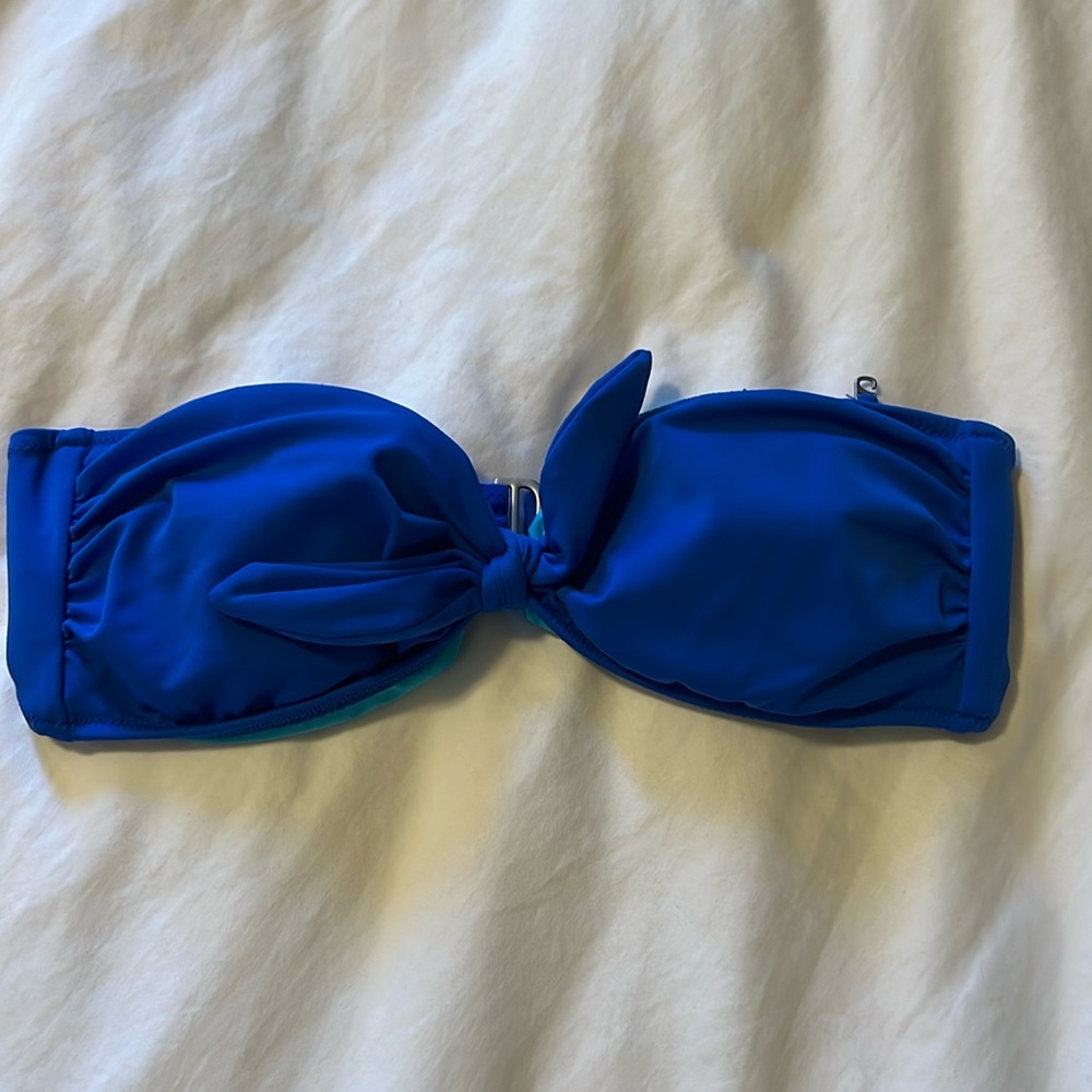 Victoria’s Secret blue bikini top size small